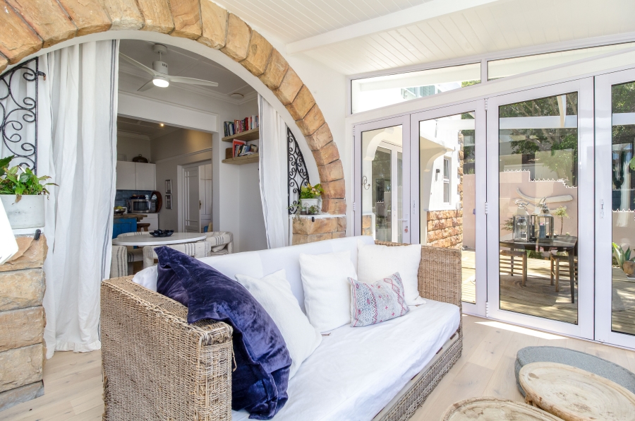 3 Bedroom Property for Sale in Green Point Western Cape